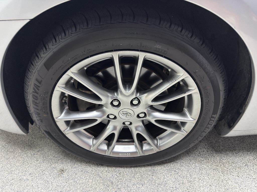 2013 INFINITI G - $12,995