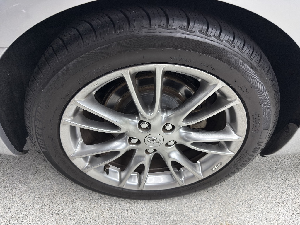 2013 INFINITI G - $12,995