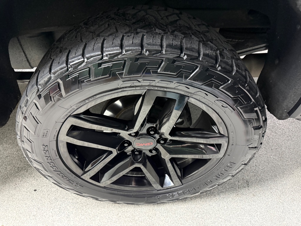 2020 GMC Sierra - $27,995