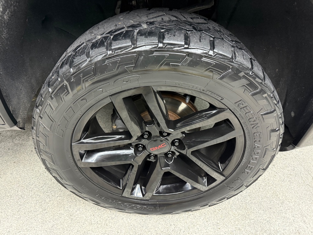 2020 GMC Sierra - $27,995