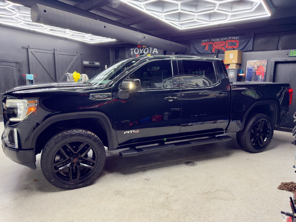 2020 GMC Sierra - $27,995