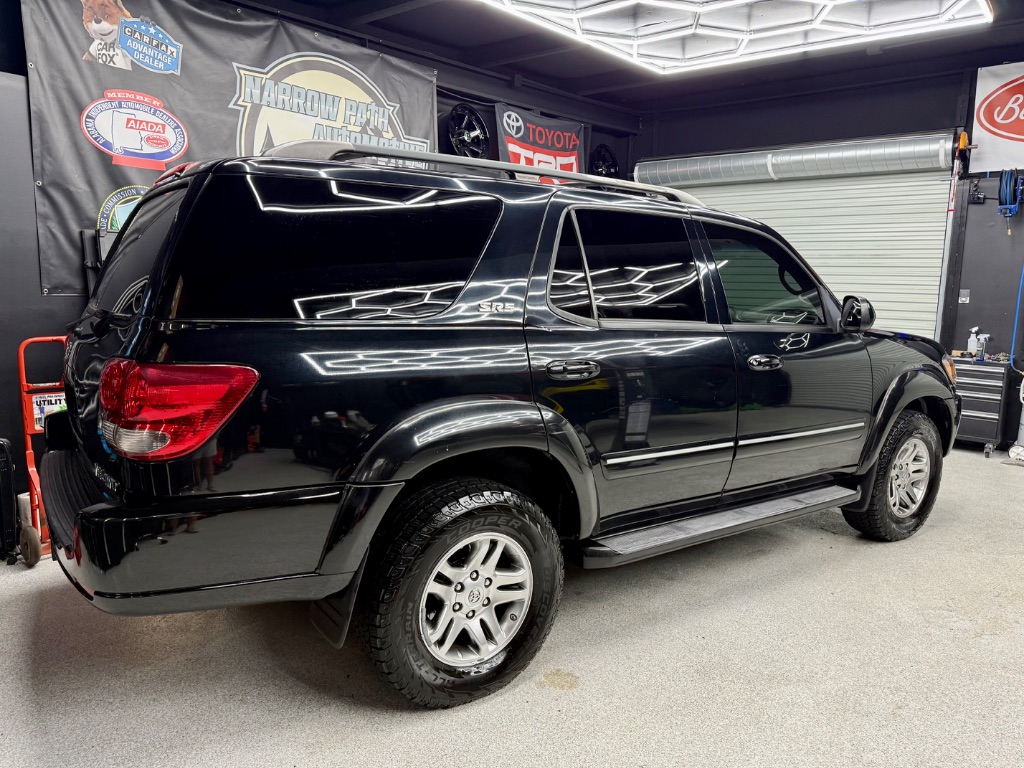 2006 Toyota Sequoia - $9,995