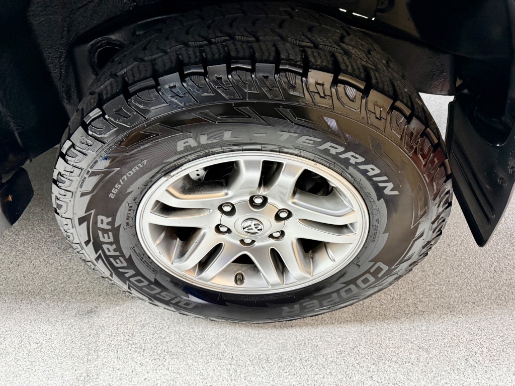 2006 Toyota Sequoia - $9,995