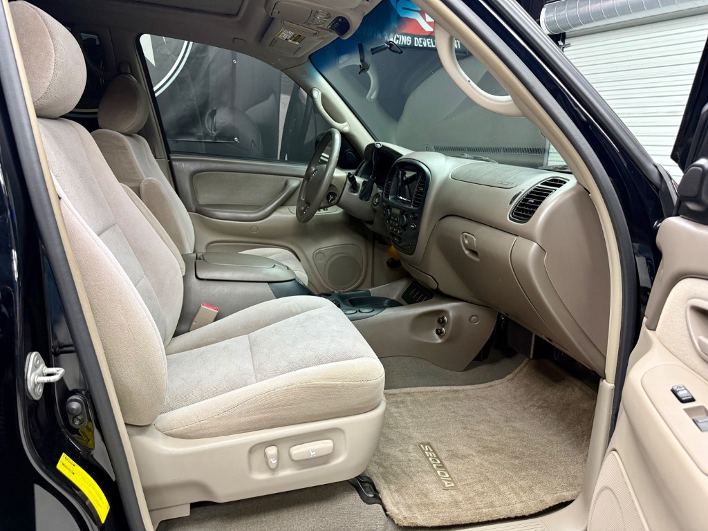 2006 Toyota Sequoia - $9,995