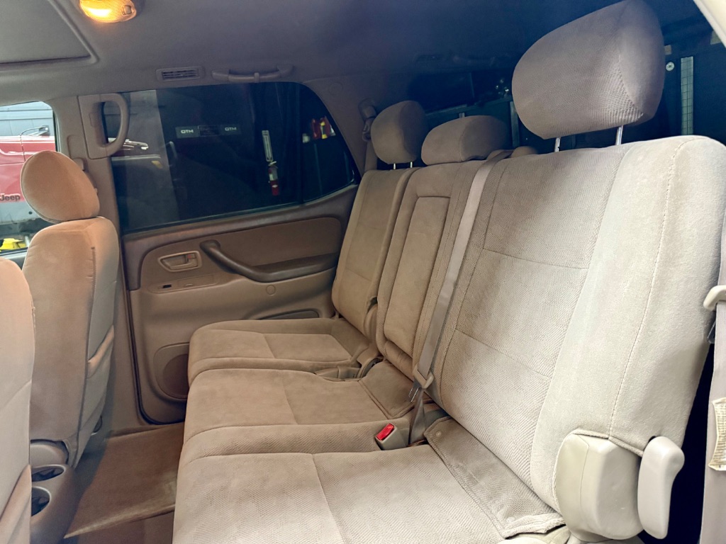 2006 Toyota Sequoia - $9,995