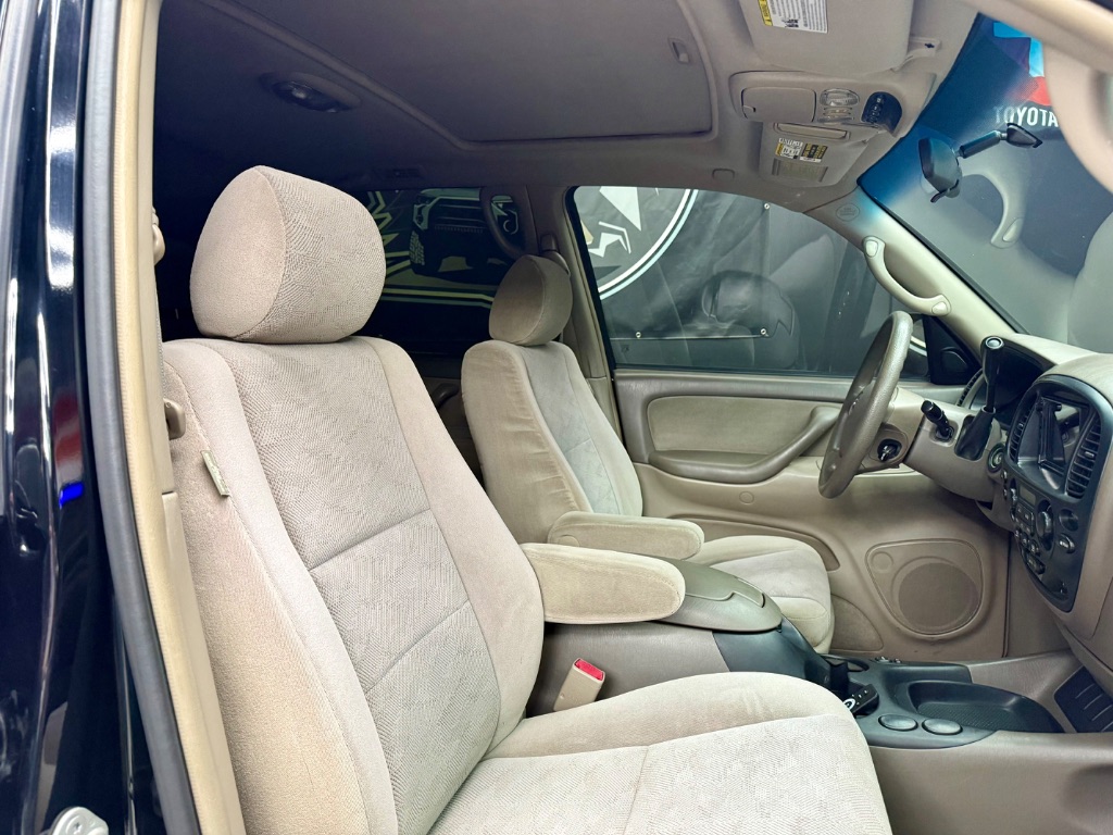 2006 Toyota Sequoia - $9,995