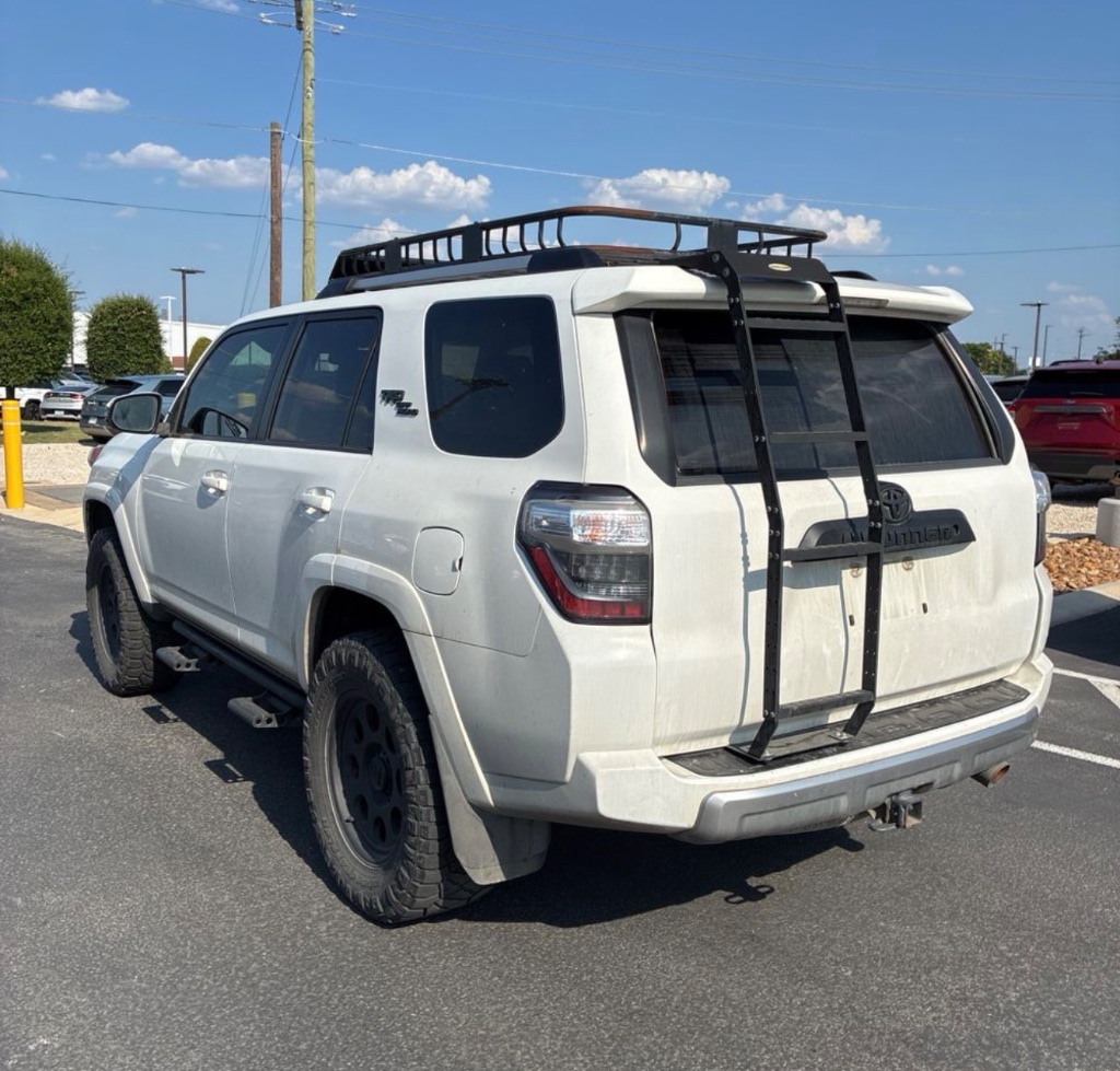 2018 Toyota 4Runner - $19,995