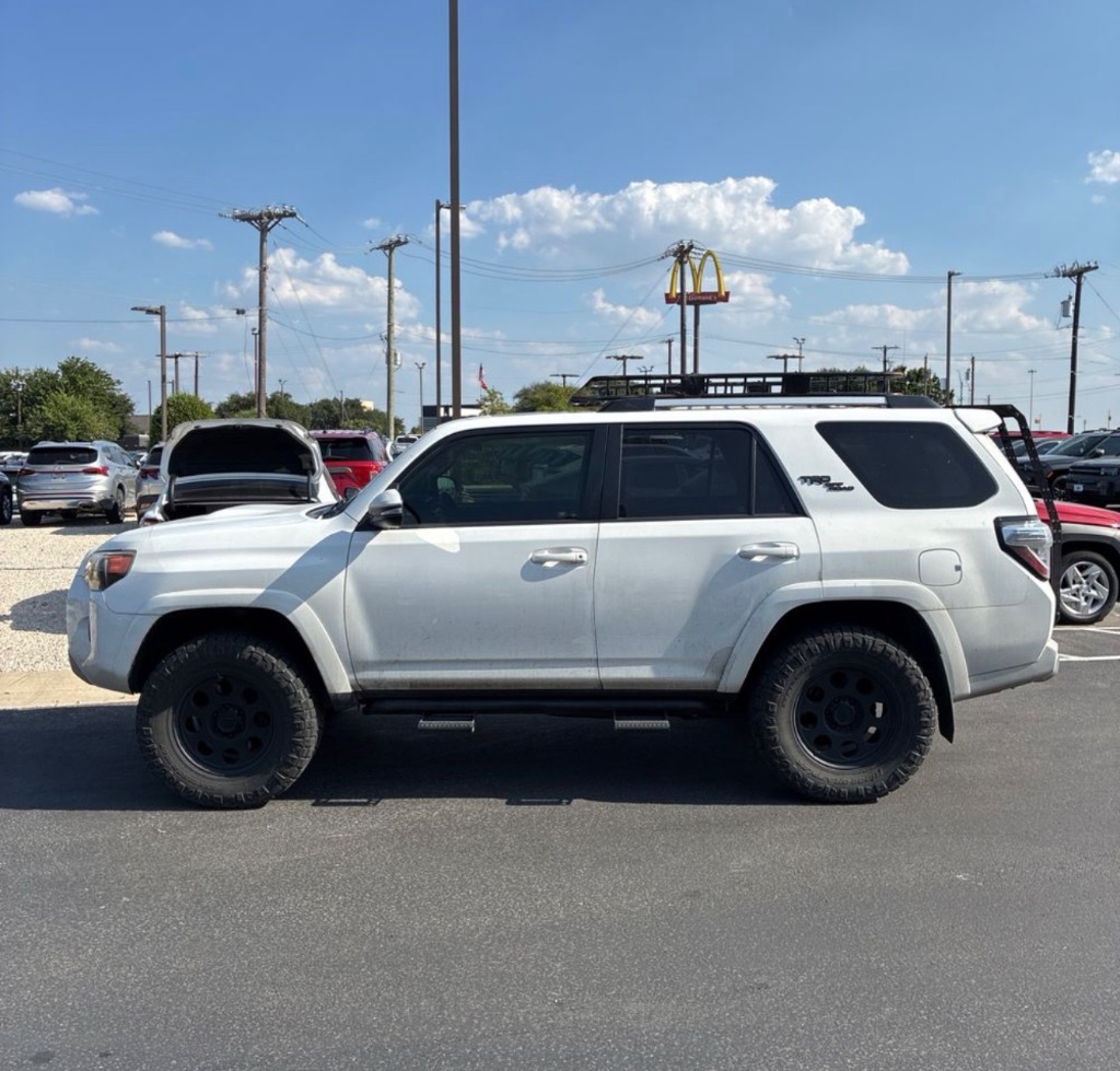 2018 Toyota 4Runner - $19,995