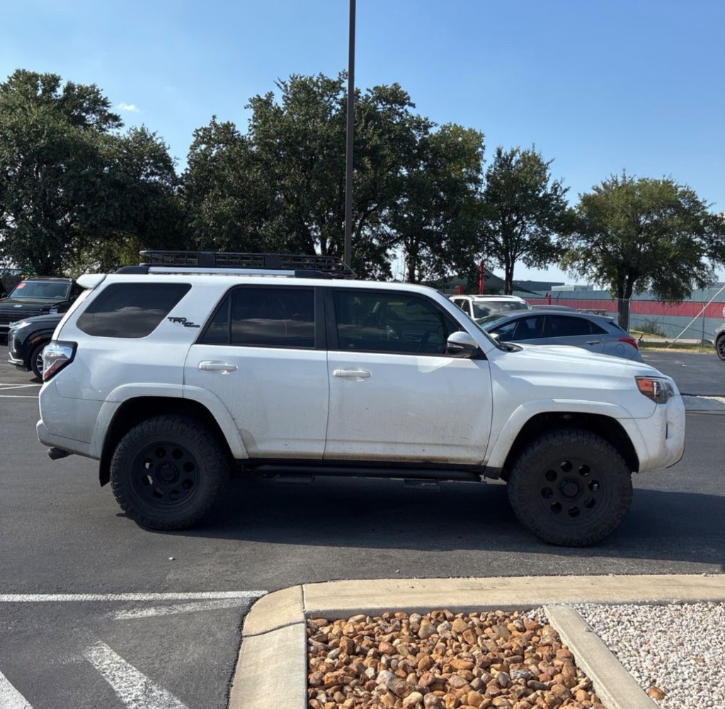 2018 Toyota 4Runner - $19,995