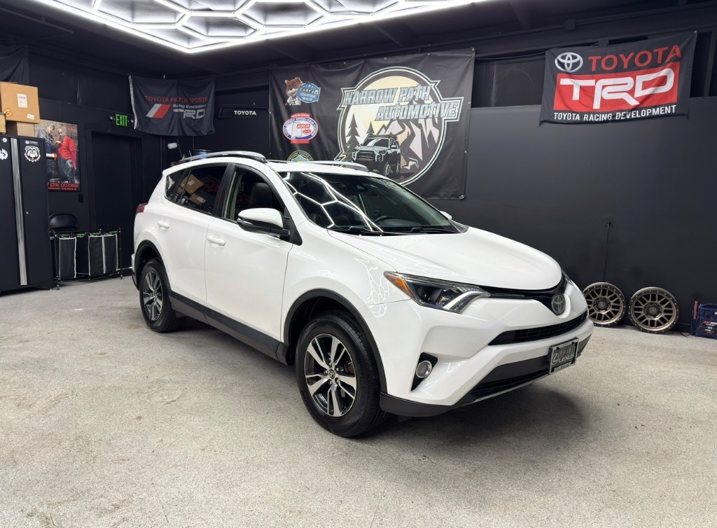 2017 Toyota RAV4 - $11,995