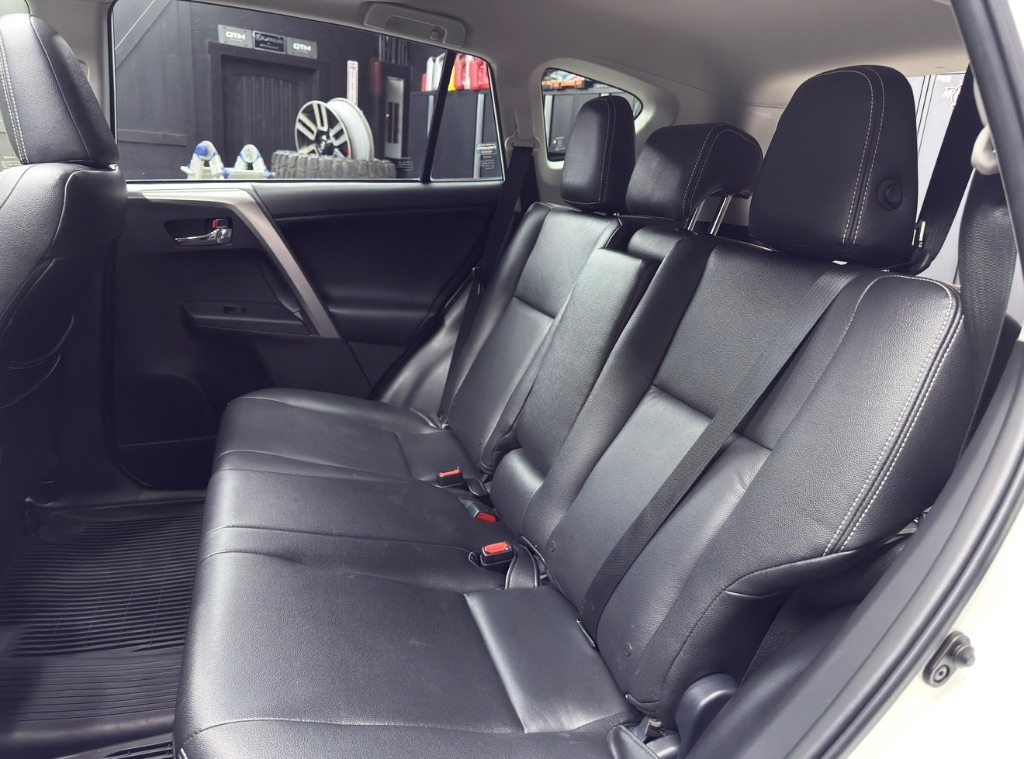 2017 Toyota RAV4 - $11,995