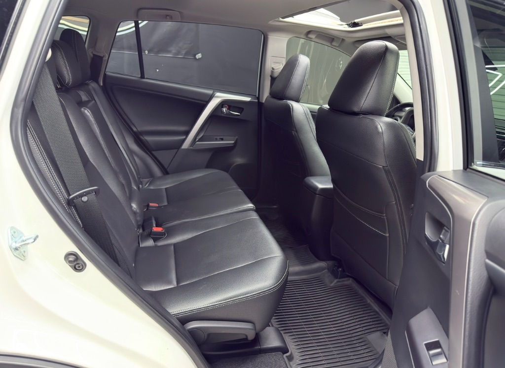 2017 Toyota RAV4 - $11,995