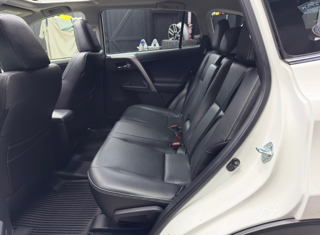 2017 Toyota RAV4 - $11,995