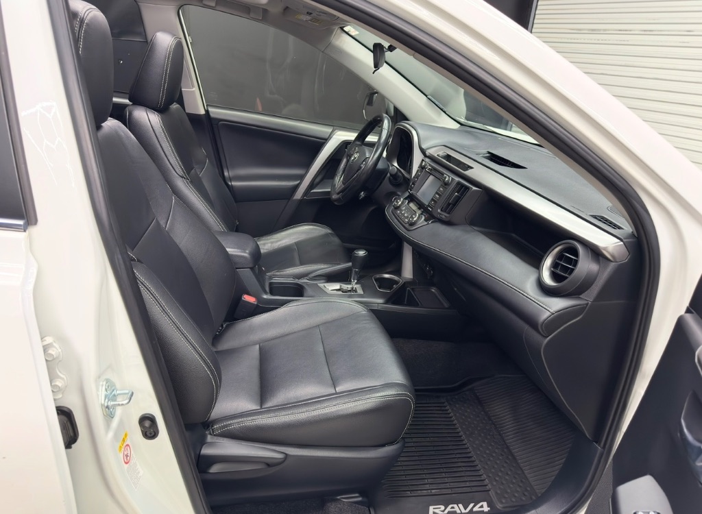 2017 Toyota RAV4 - $11,995