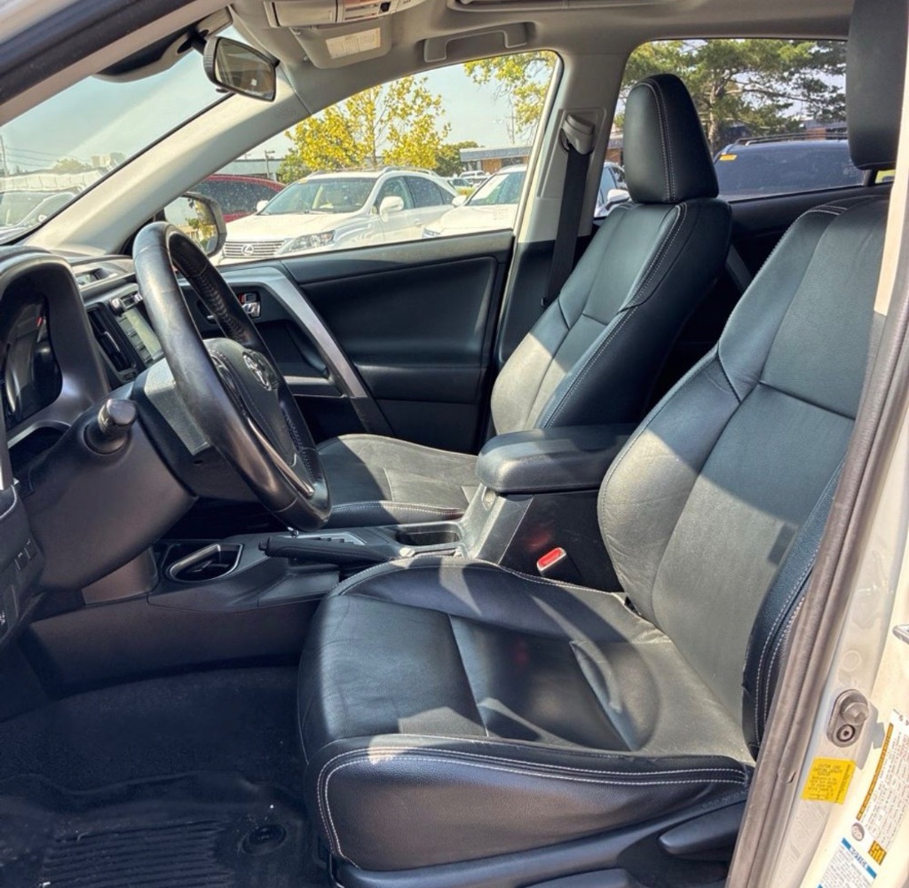 2017 Toyota RAV4 - $13,995