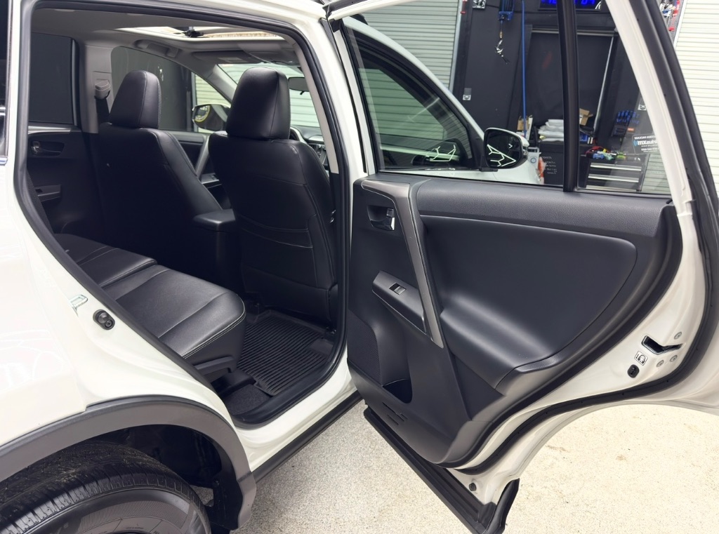 2017 Toyota RAV4 - $11,995