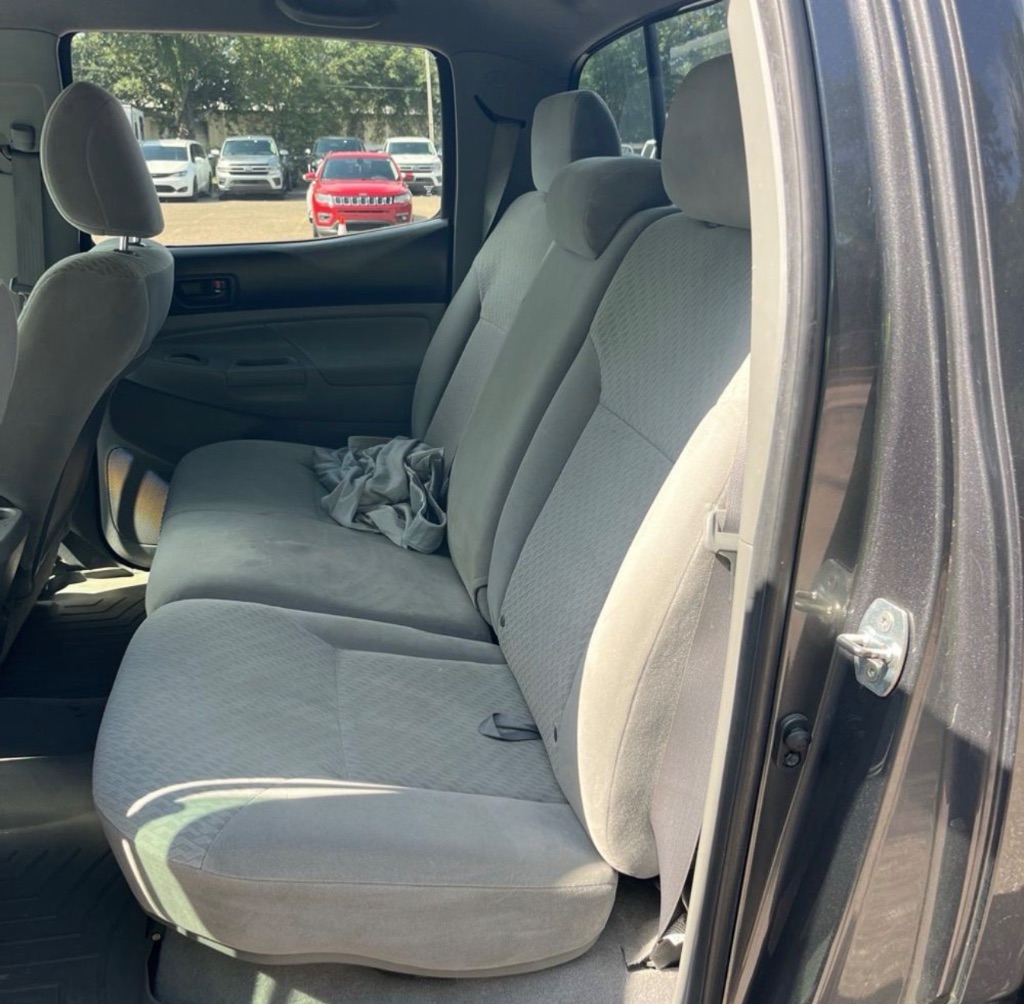 2010 Toyota Tacoma - $14,995