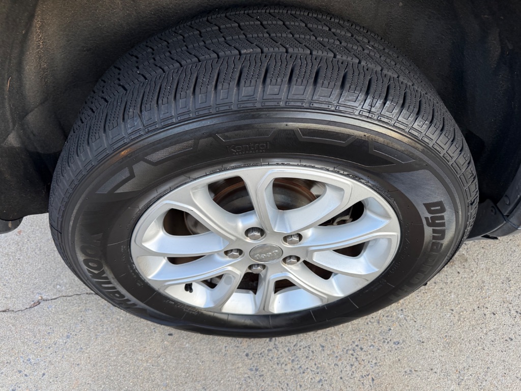 2014 Jeep Cherokee - $7,995