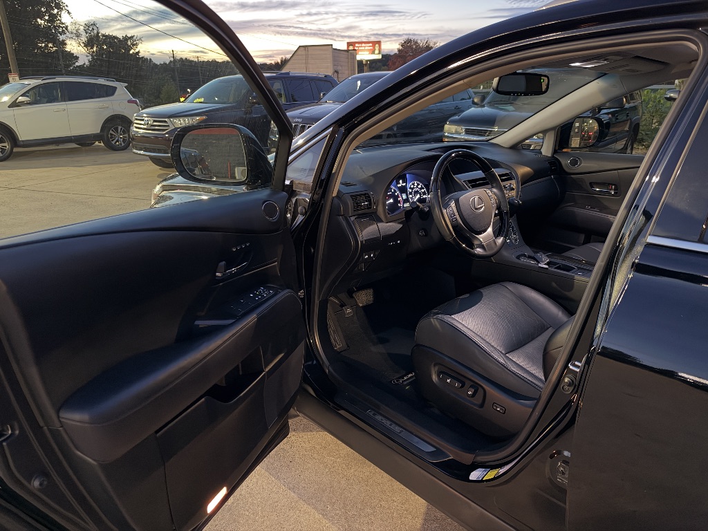 2013 Lexus RX - $18,995