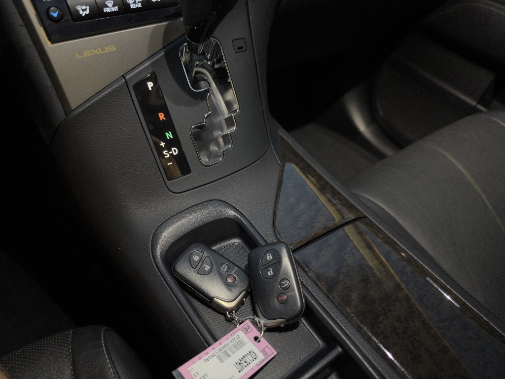 2013 Lexus RX - $18,995