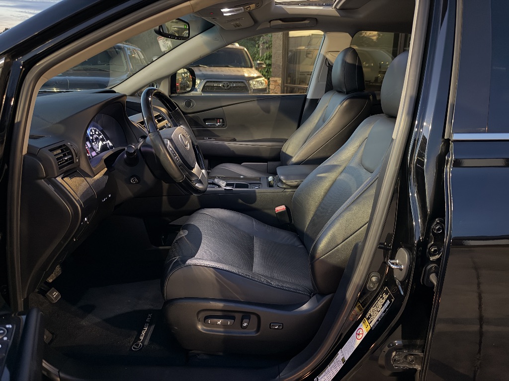 2013 Lexus RX - $18,995