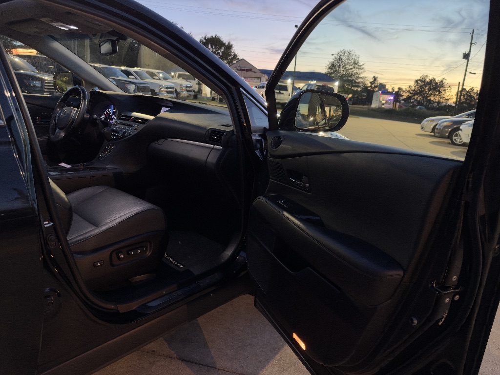 2013 Lexus RX - $18,995