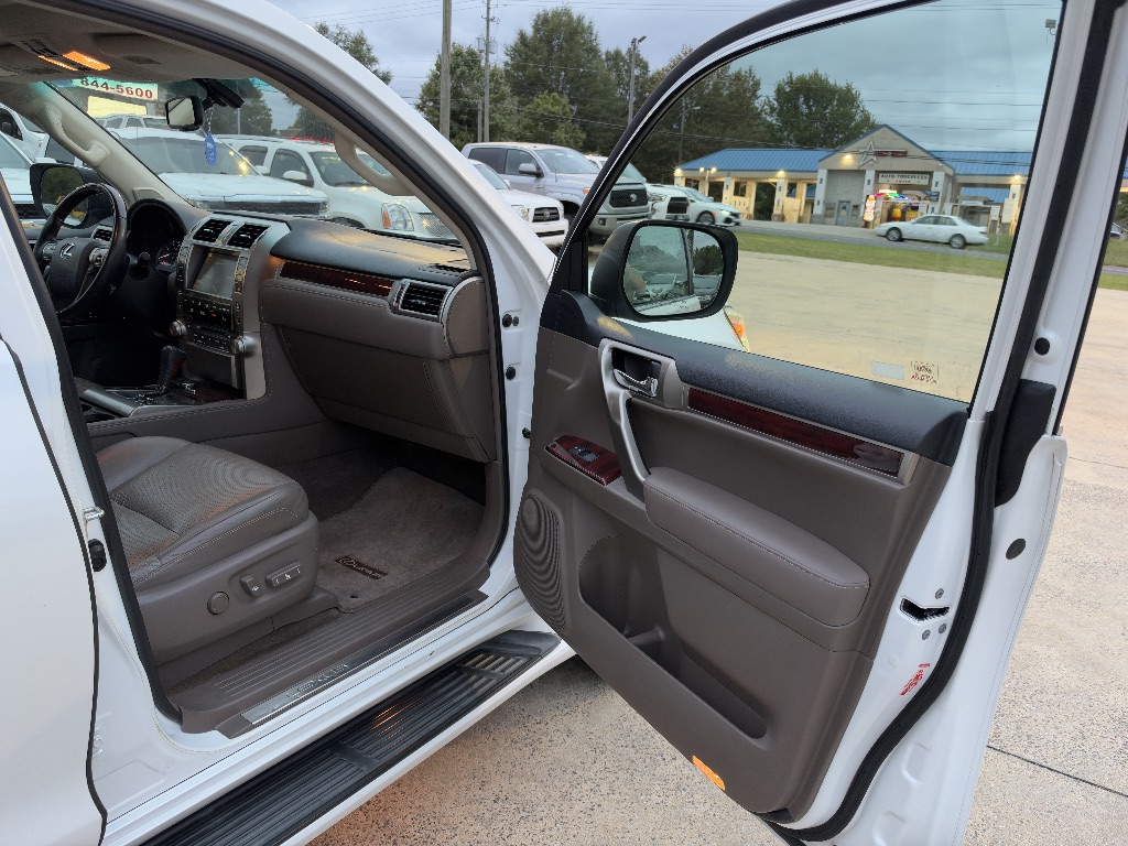 2011 Lexus GX - $16,995