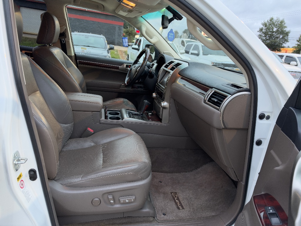 2011 Lexus GX - $16,995
