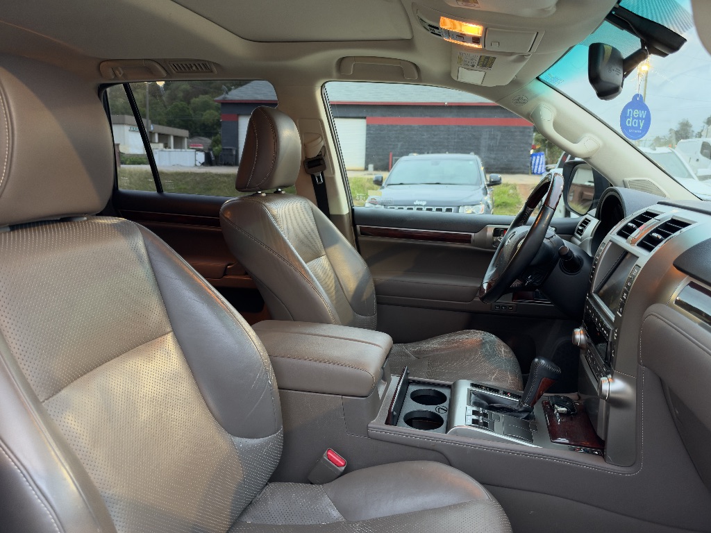2011 Lexus GX - $16,995