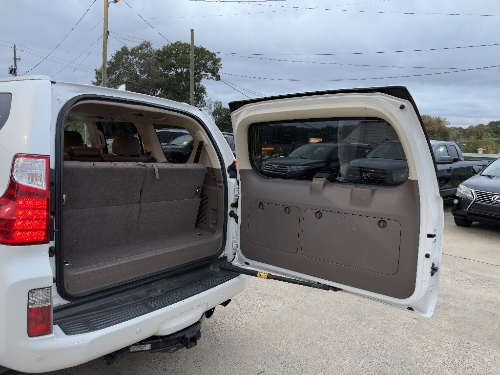 2011 Lexus GX - $16,995