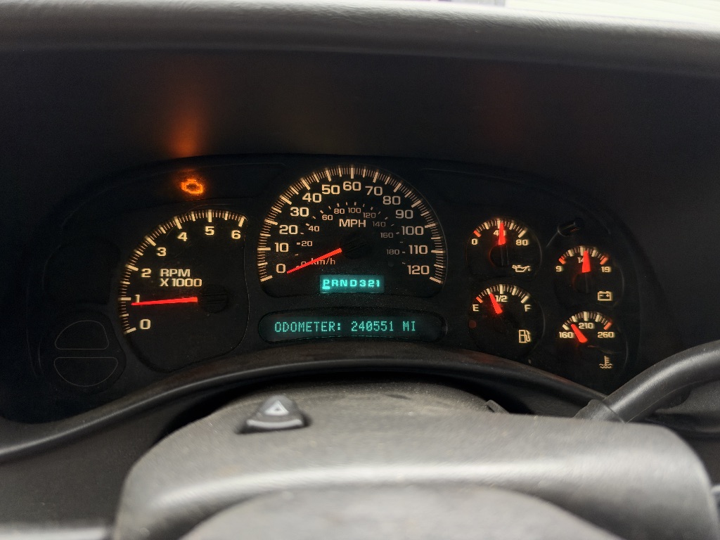 2004 Chevrolet Suburban - $2,995
