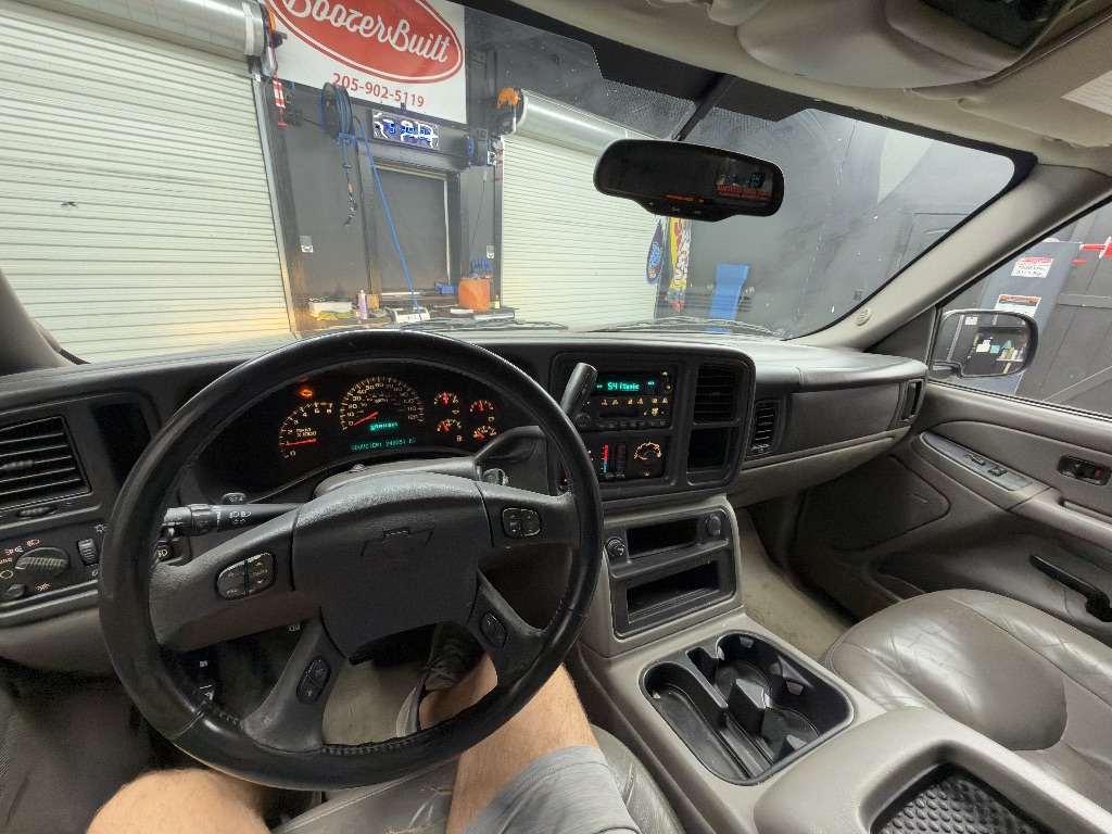 2004 Chevrolet Suburban - $2,995