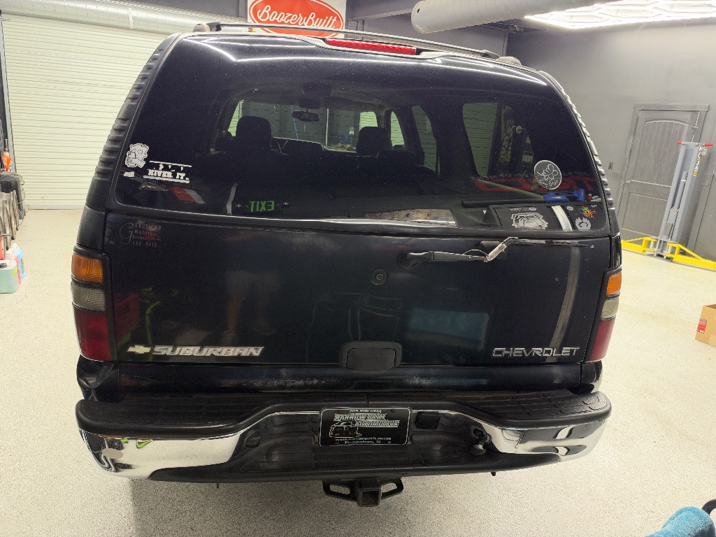 2004 Chevrolet Suburban - $2,995