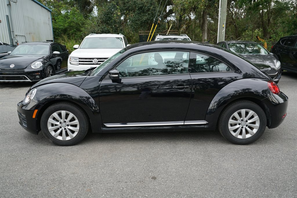 2019 Volkswagen Beetle SE Final ED. photo