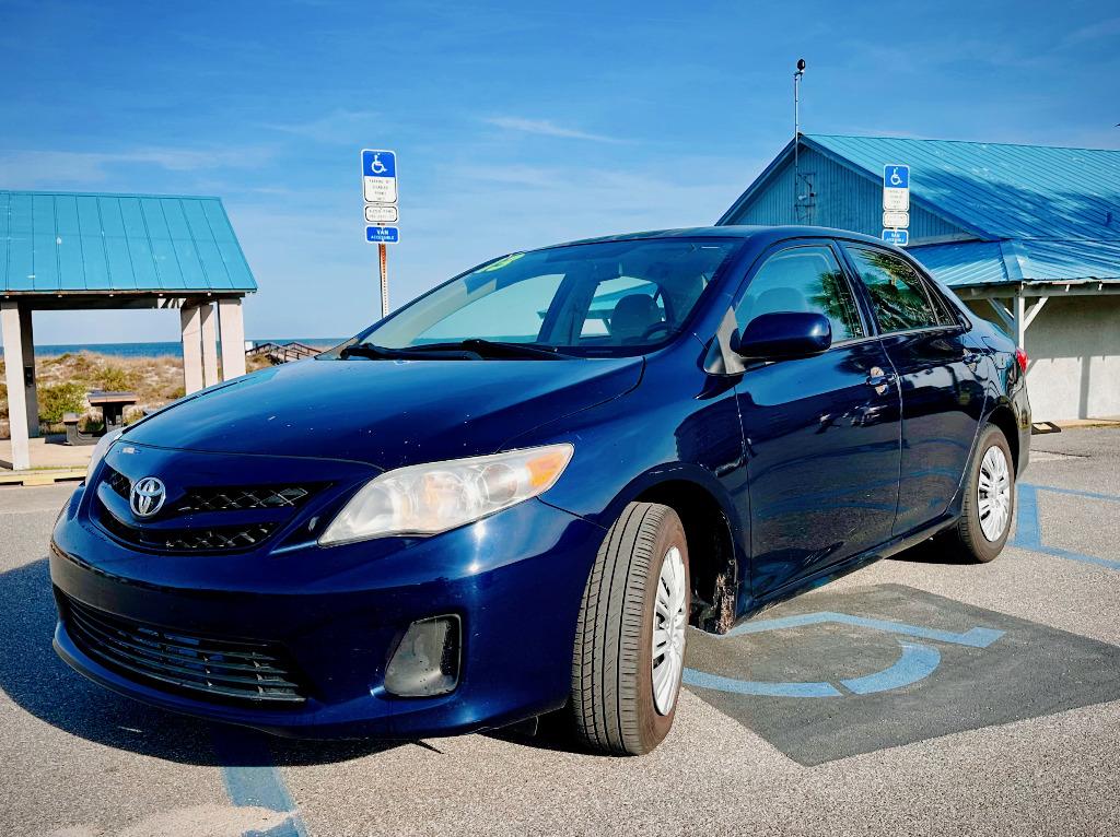 2013 Toyota Corolla L photo