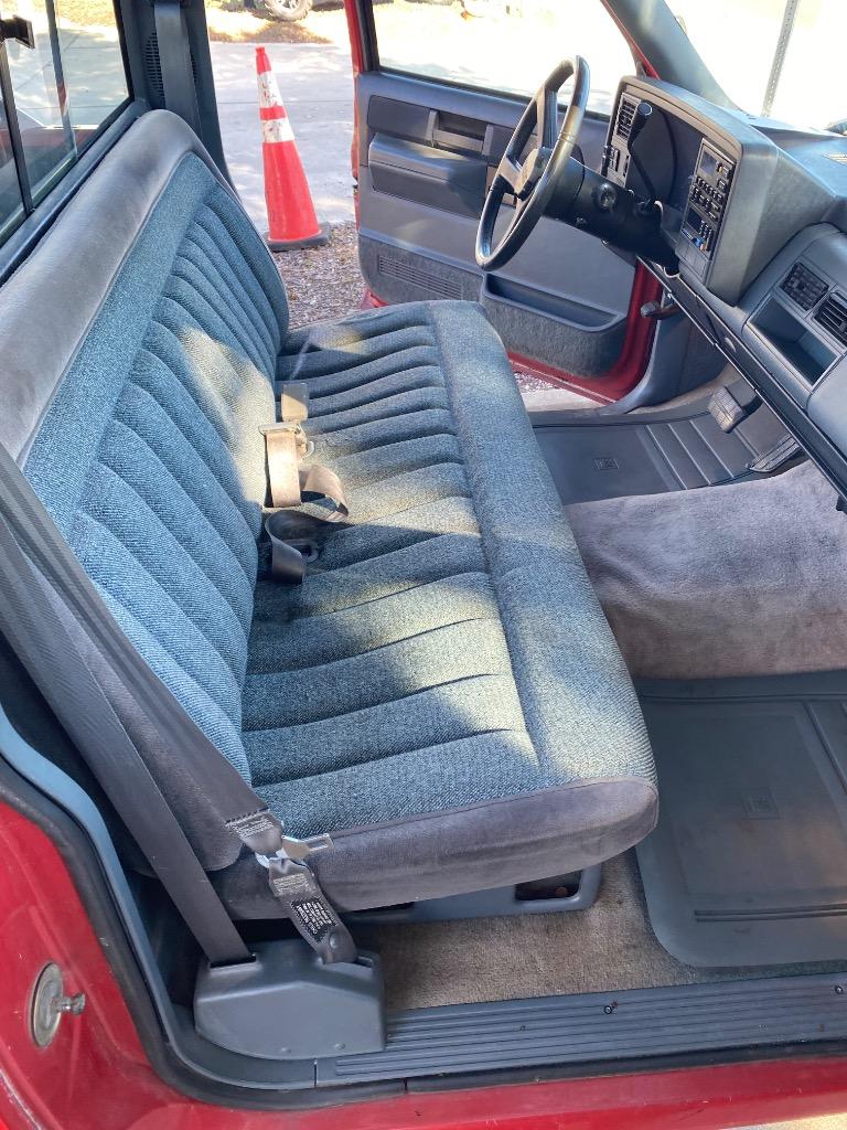 1989 Chevrolet RSX C1500 Cheyenne photo