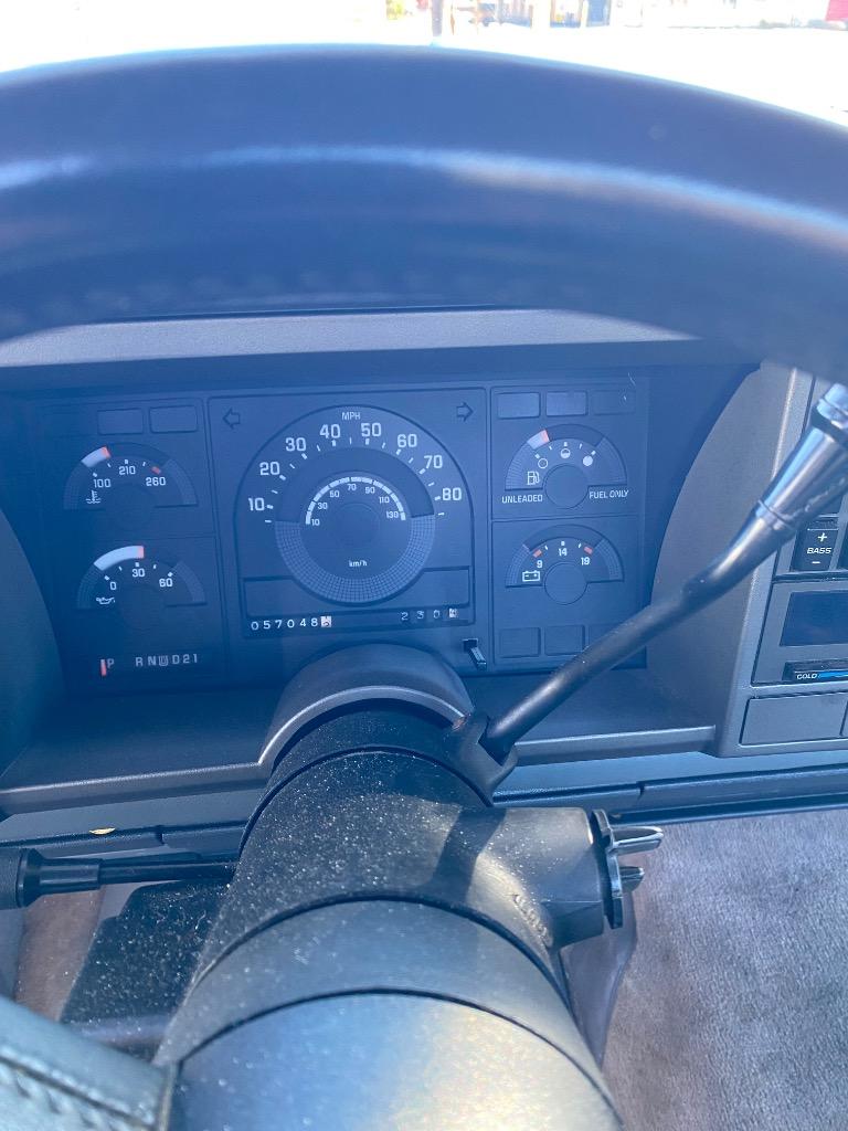 1989 Chevrolet RSX C1500 Cheyenne photo