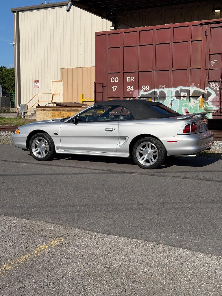 1998 Ford Mustang - $13,250