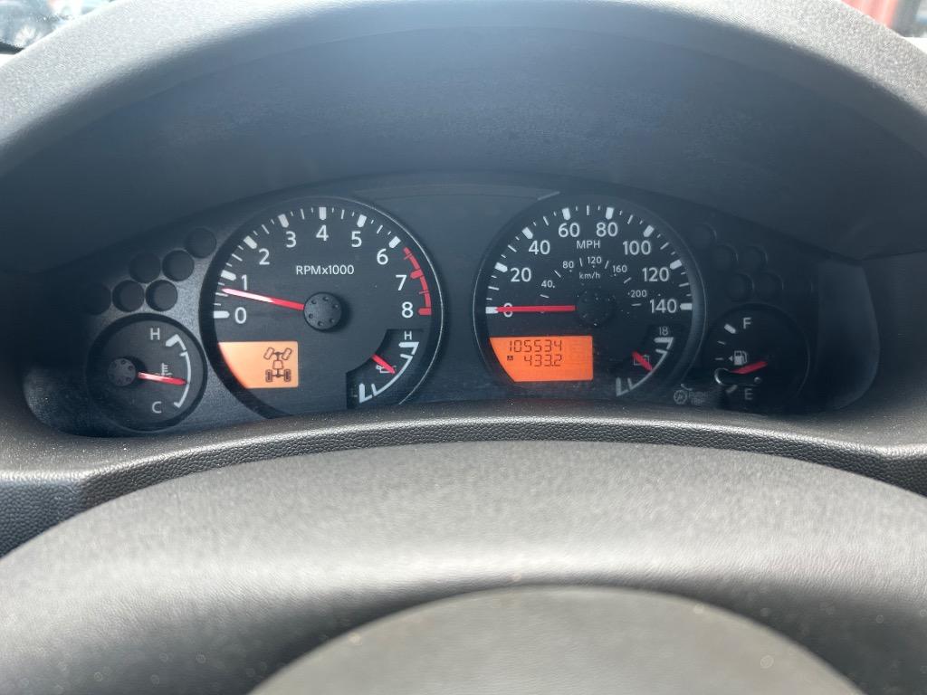 2012 Nissan Frontier SV V6 photo