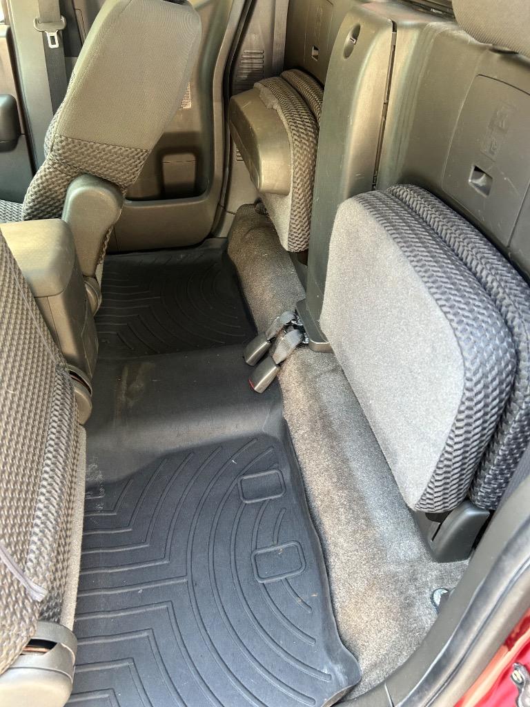 2012 Nissan Frontier SV V6 photo