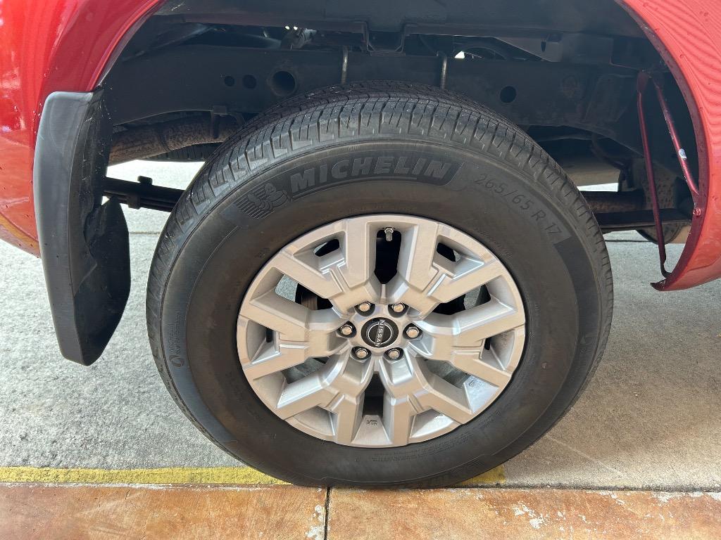 2012 Nissan Frontier SV V6 photo