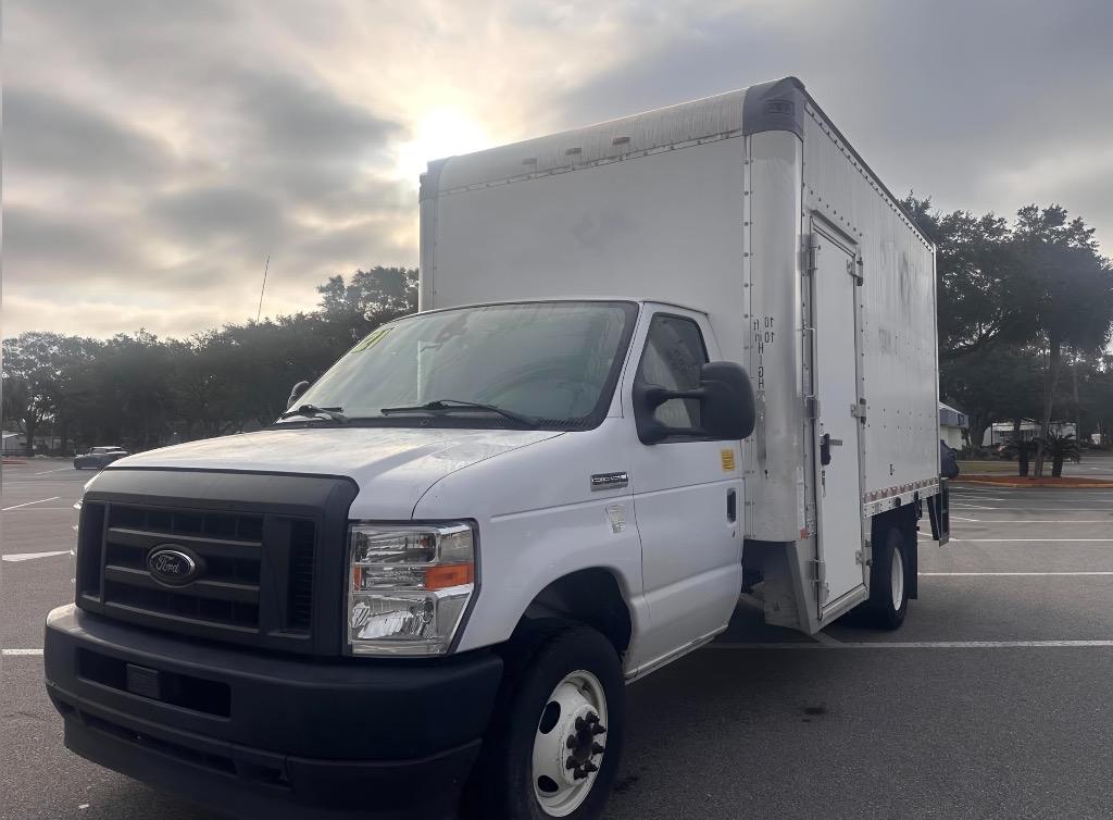2021 Ford E-350 - $13,995