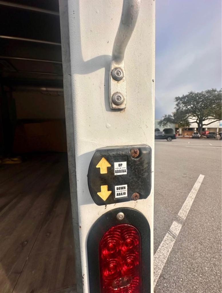 2021 Ford E-350 - $13,995