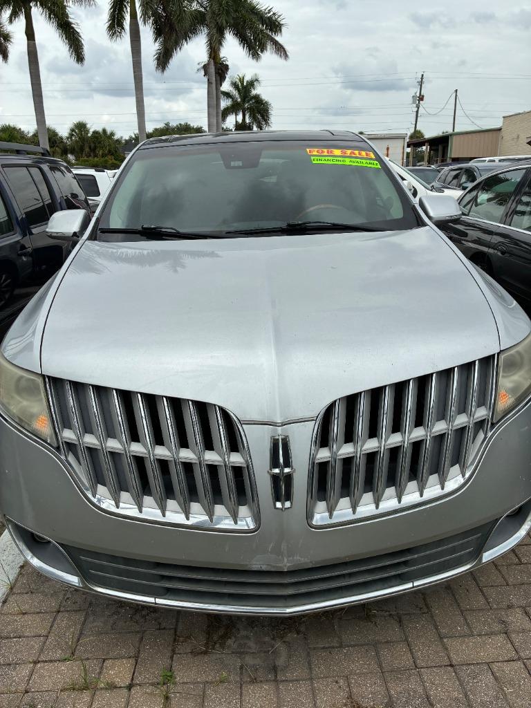 2010 Lincoln MKT - $5,995