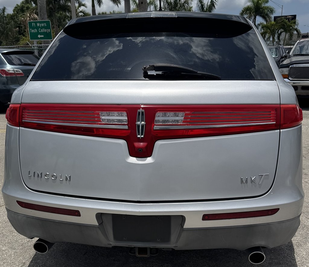 2010 Lincoln MKT - $5,995