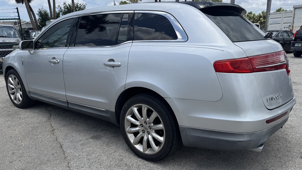 2010 Lincoln MKT - $5,995