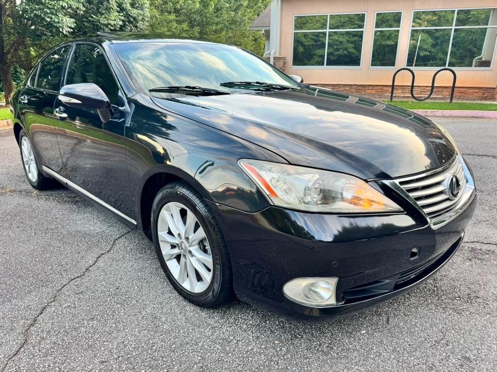 2010 Lexus ES - $3,500