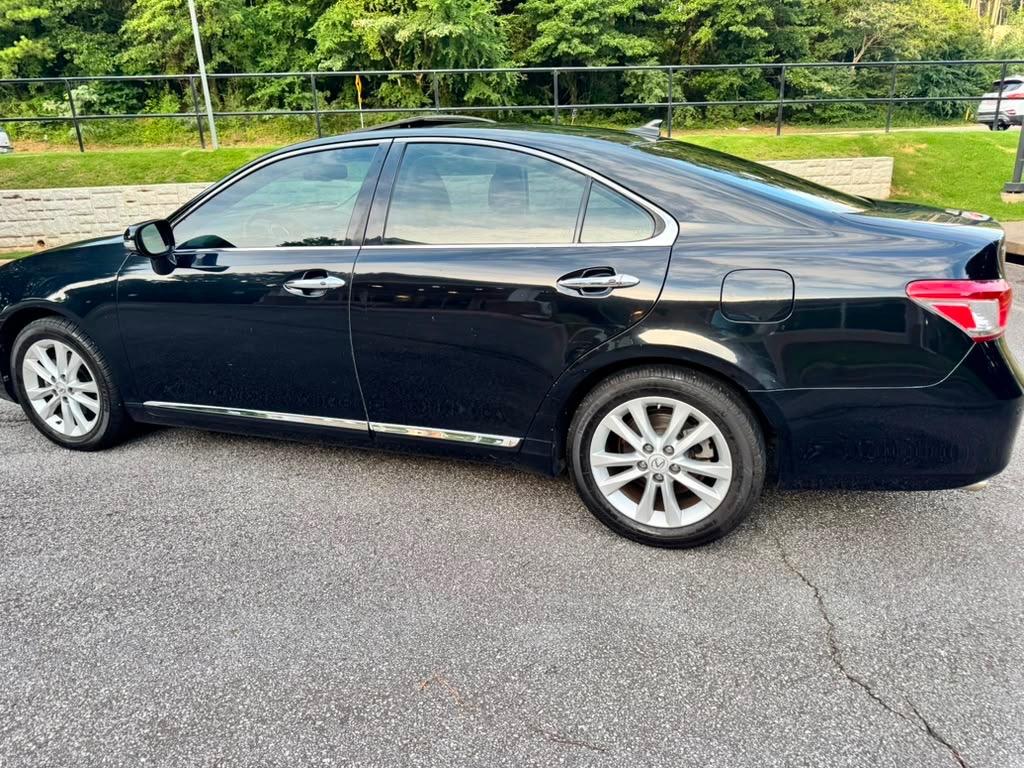2010 Lexus ES - $3,500