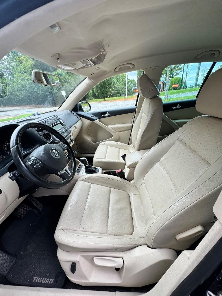 2014 Volkswagen Tiguan - $6,900