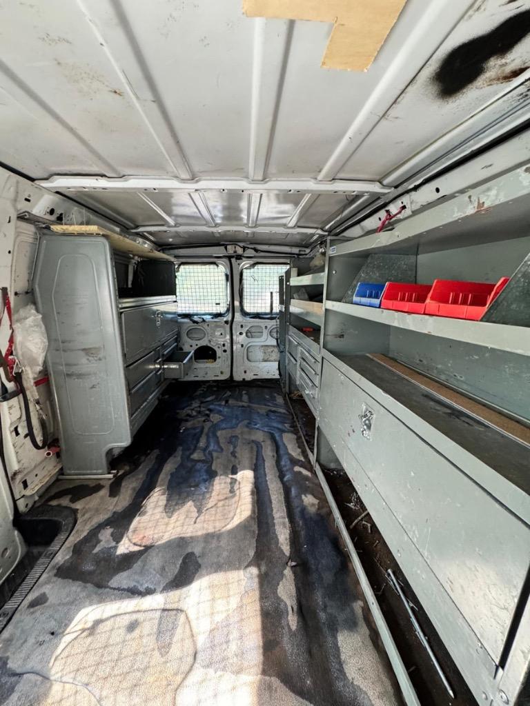 2000 Ford E-350 Super Duty - $4,000